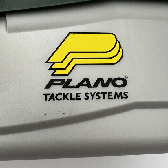 Plano 5300 3-Tray Tackle Box Green Brass Bailed Lockable Plastic Fishing Storage - Picture 2 of 12